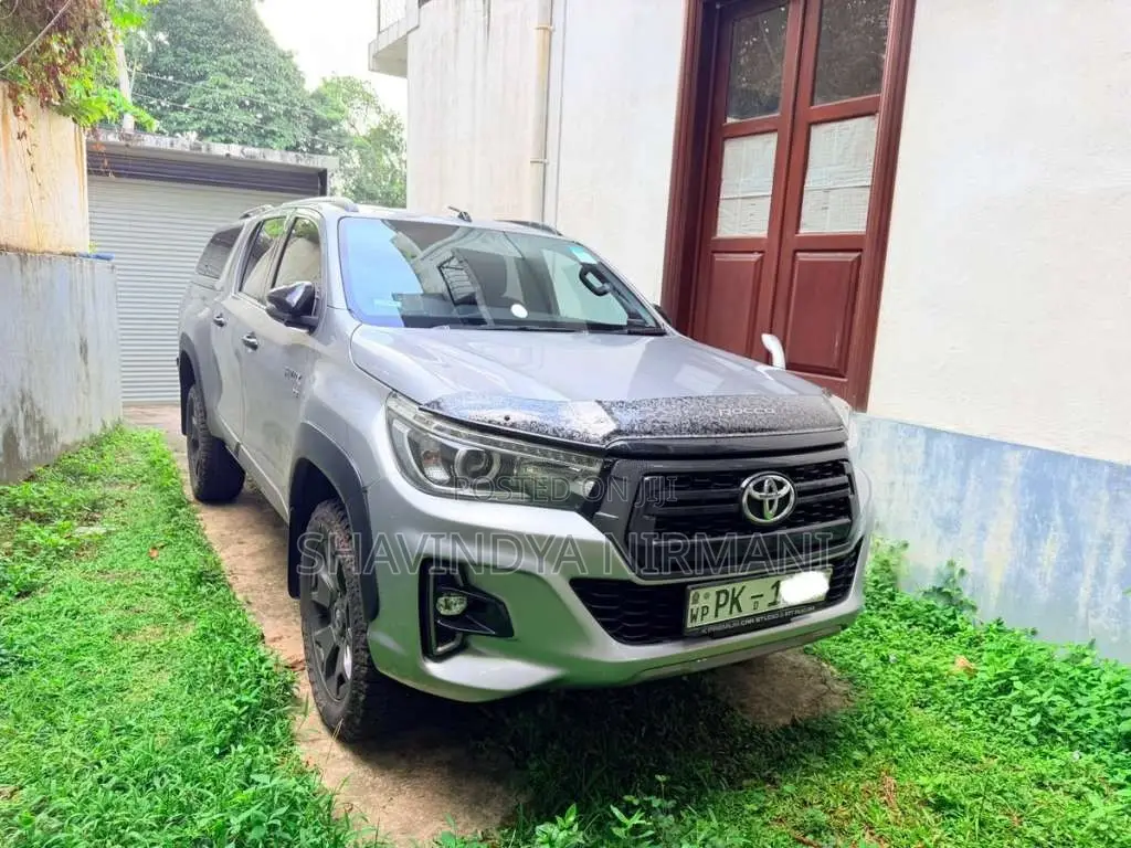 Toyota Hilux 2019 Pickup (Used)