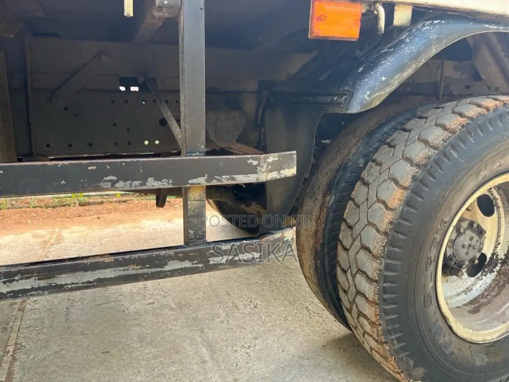 Mitsubishi Canter 1998 Lorry (Used)
