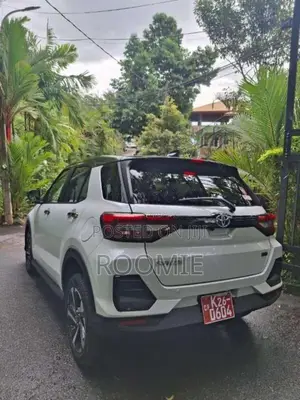 Toyota Raize Z BSM 2025 SUV Brand New