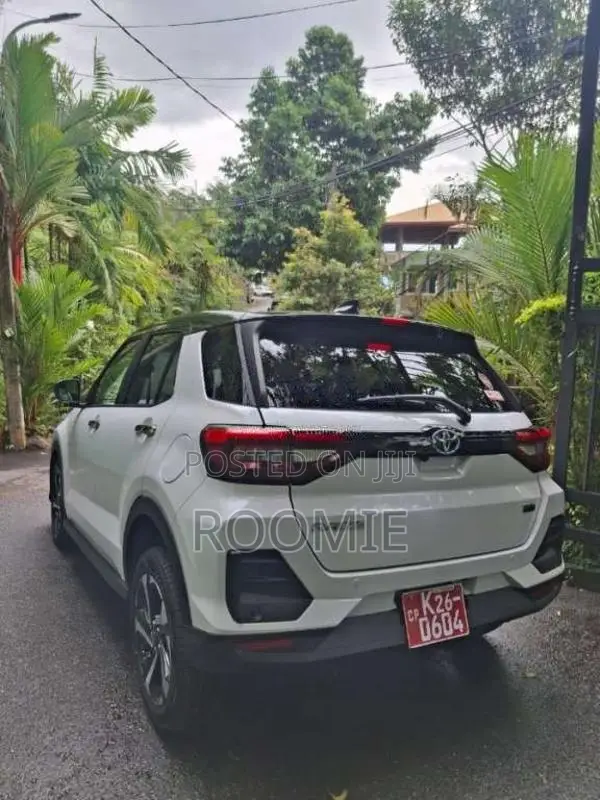 Toyota Raize Z BSM 2025 SUV Brand New