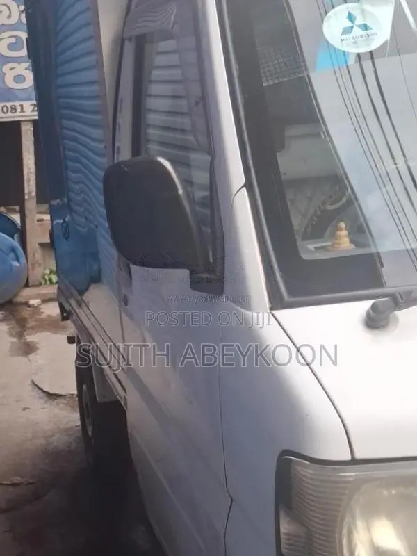 Mitsubishi Mini 2007 Lorry (Used)