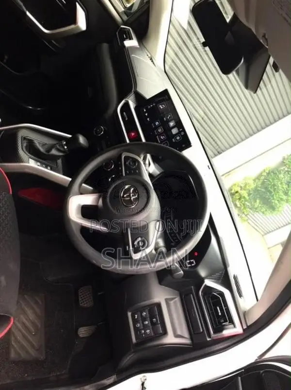 Toyota Raize 2022 SUV (Used)