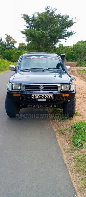 Toyota 107SSRx 1997 Pickup (Used)