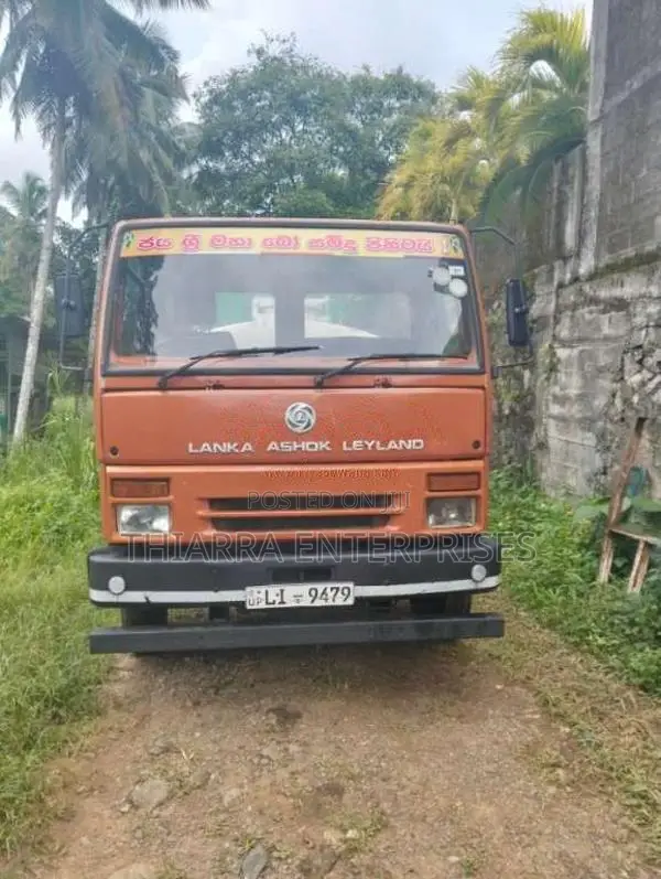 Ashok-Leyland 1112 E Commet 2011 Lorry (Used)