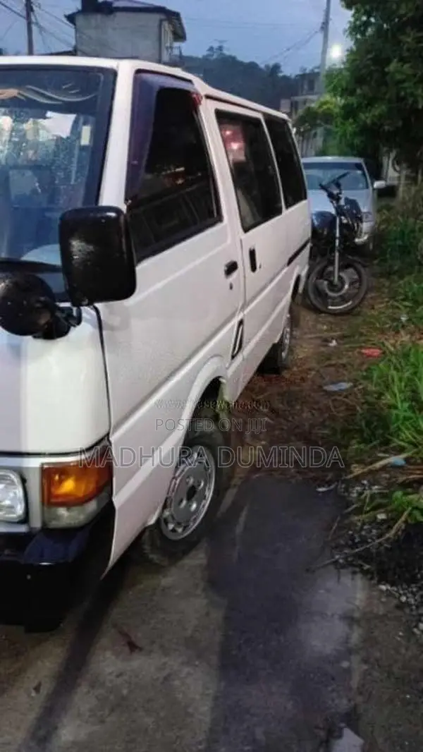 Nissan Vanette 1988 Van (Used)