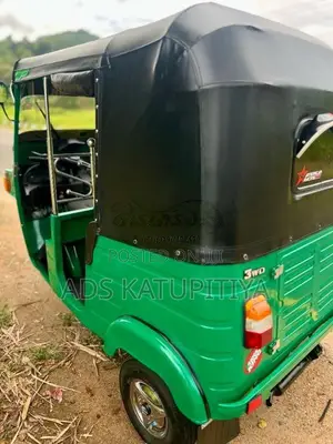 Bajaj RE 4 Stroke 2010 Three Wheel (Used)