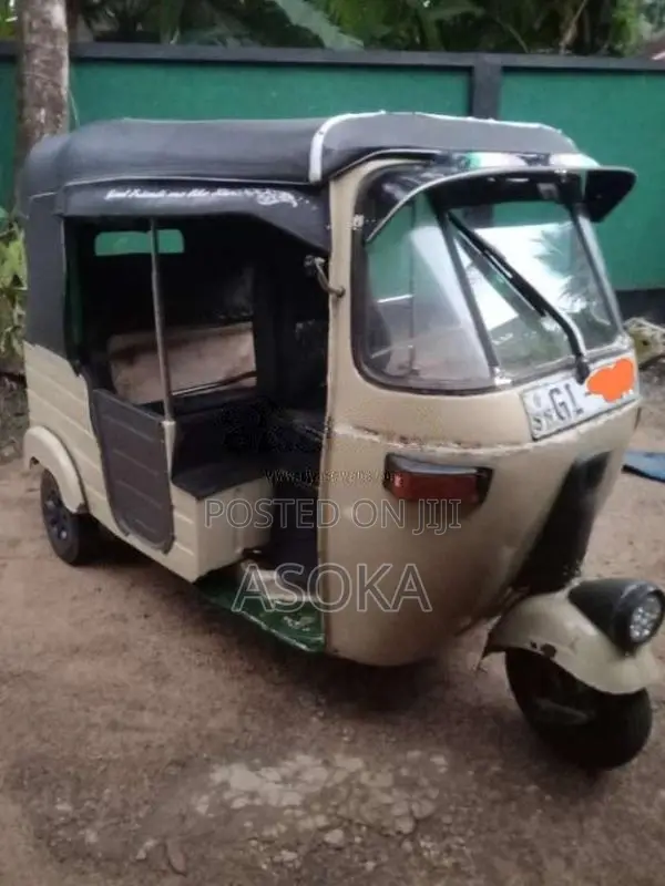 Bajaj 2 Stroke 2002 Three Wheel (Used)