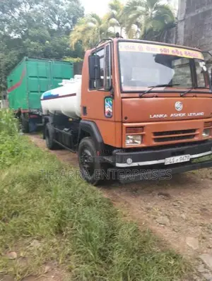 Ashok-Leyland 1112 E Commet 2011 Lorry (Used)