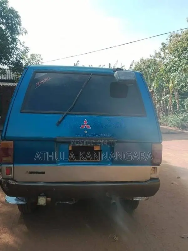 Mitsubishi Delica 1982 Van (Used)