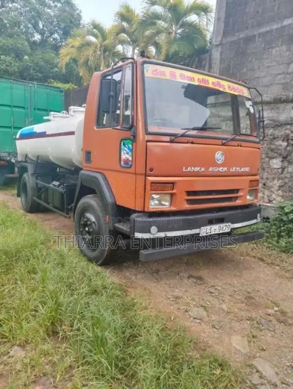 Ashok-Leyland 1112 E Commet 2011 Lorry (Used)