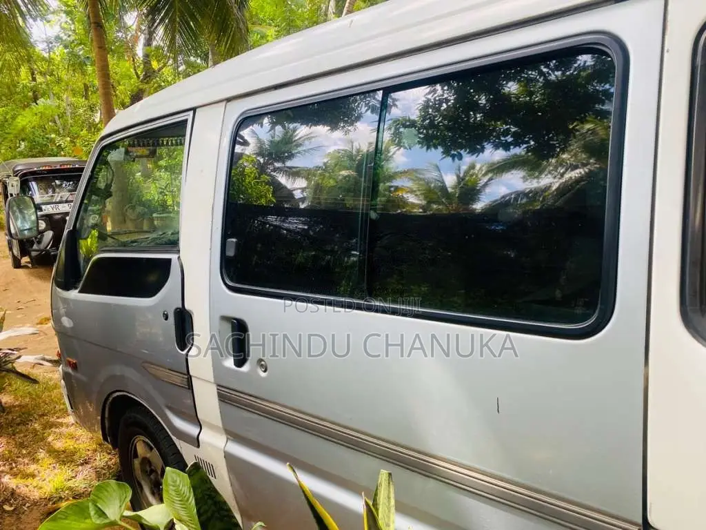 Mazda Brawny 1995 Van (Used)