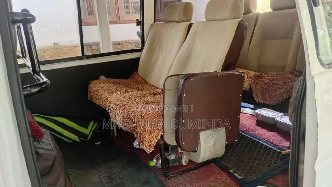 Nissan Vanette 1988 Van (Used)