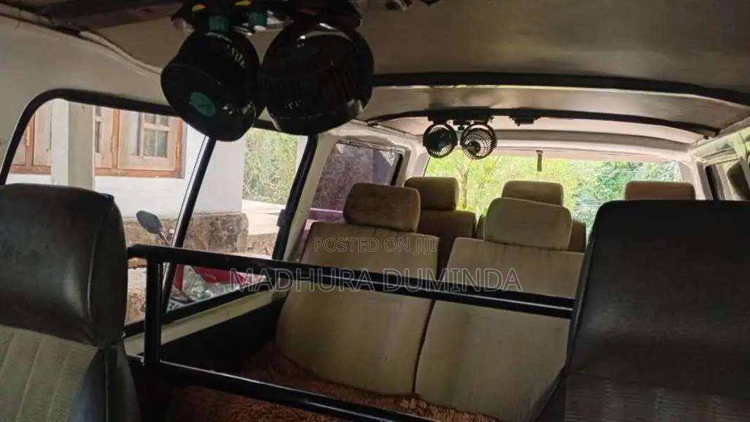 Nissan Vanette 1988 Van (Used)