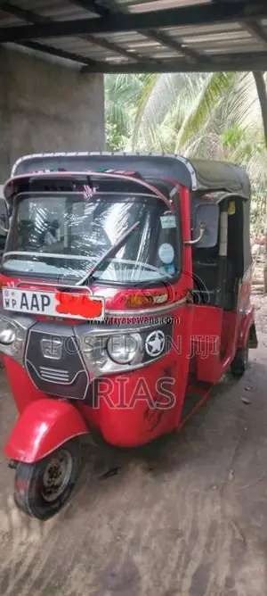 Bajaj RE 2014 Three Wheel (Used)