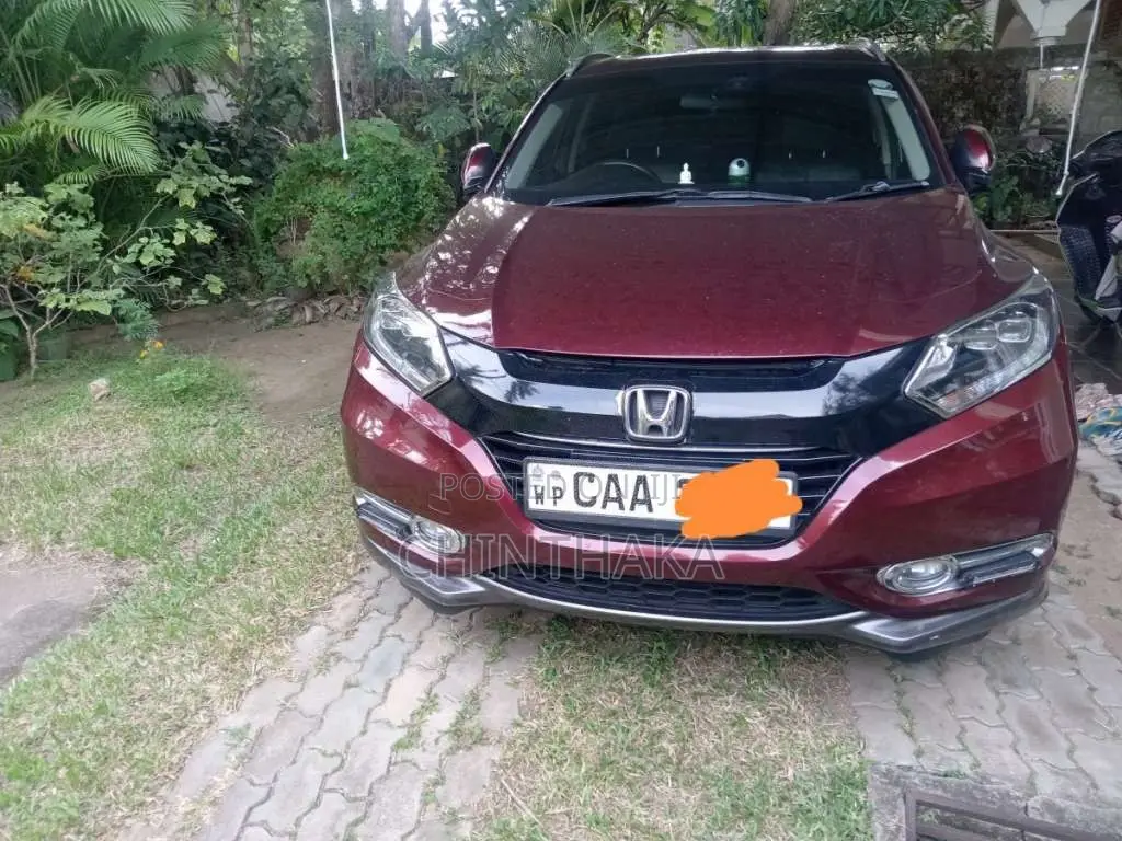Honda Vezel 2014 SUV (Used)