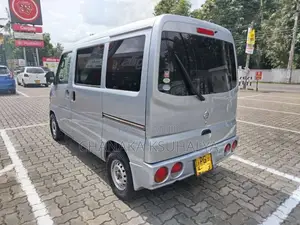 Nissan Clipper NV100 2012 Van (Used)