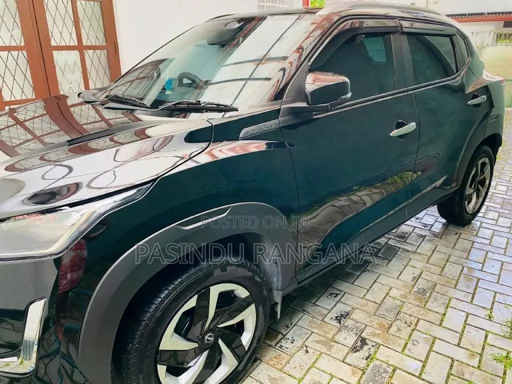 Nissan Magnite 2025 SUV (Used)