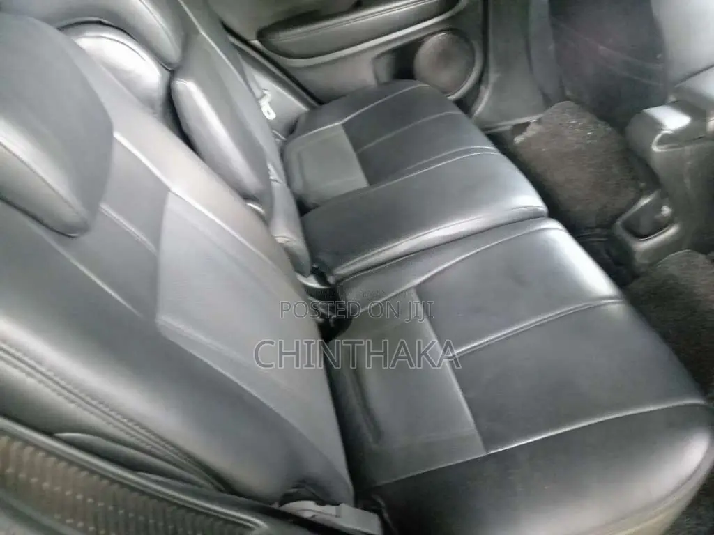 Honda Vezel 2014 SUV (Used)