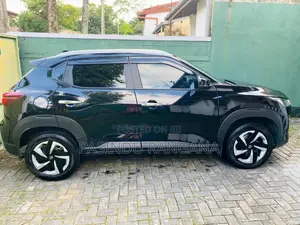 Nissan Magnite 2025 SUV (Used)
