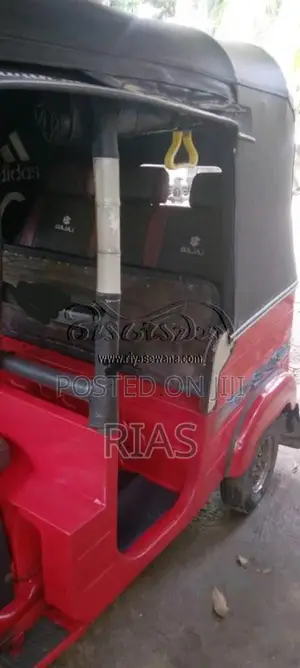 Bajaj RE 2014 Three Wheel (Used)
