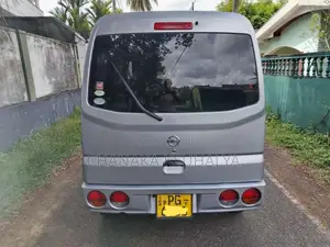 Nissan Clipper NV100 2012 Van (Used)