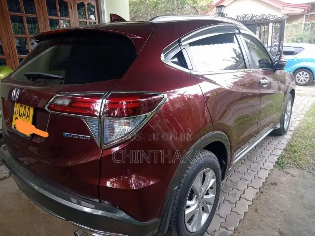Honda Vezel 2014 SUV (Used)