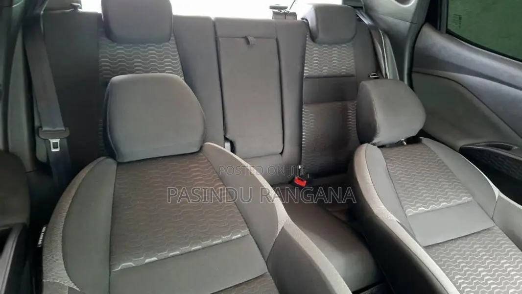 Nissan Magnite 2025 SUV (Used)