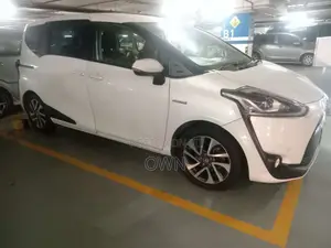 Toyota Sienta Hybrid MPV 2018 SUV (Used)
