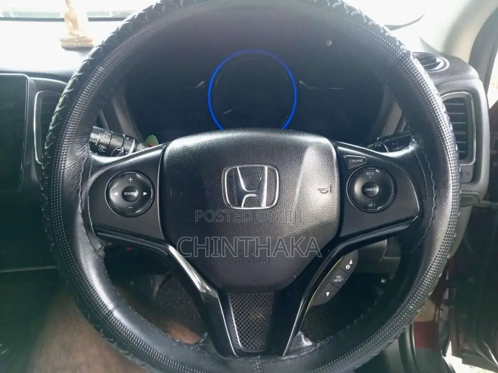 Honda Vezel 2014 SUV (Used)