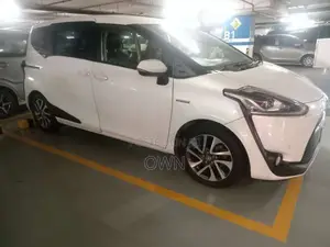 Toyota Sienta Hybrid MPV 2018 SUV (Used)