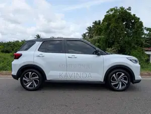 Toyota Raize 2025 SUV (Used)