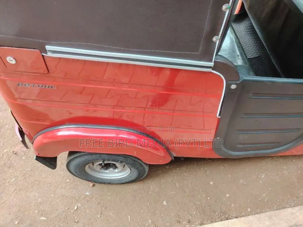 Bajaj RE 2020 Three Wheel (Used)
