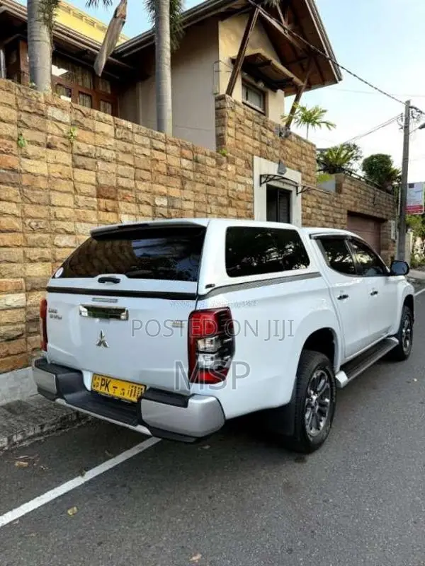 Mitsubishi L200 Sportero Triton 2020 Pickup (Used)
