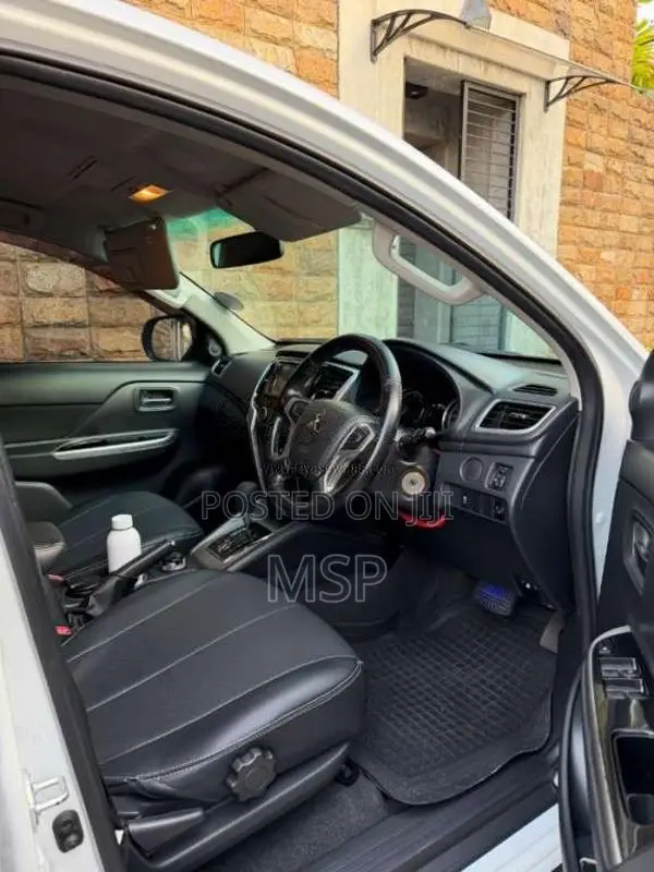 Mitsubishi L200 Sportero Triton 2020 Pickup (Used)