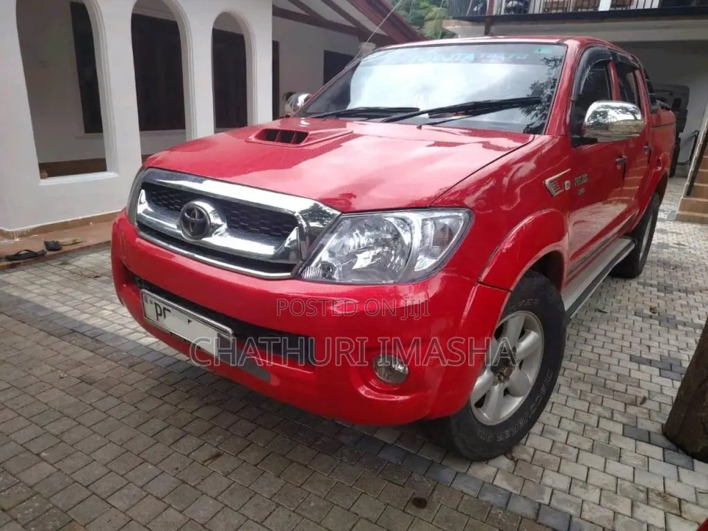Toyota Hilux 2014 Pickup (Used)