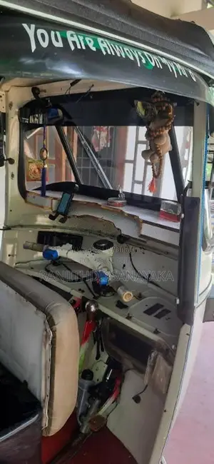 Bajaj RE 2005 Three Wheel (Used)