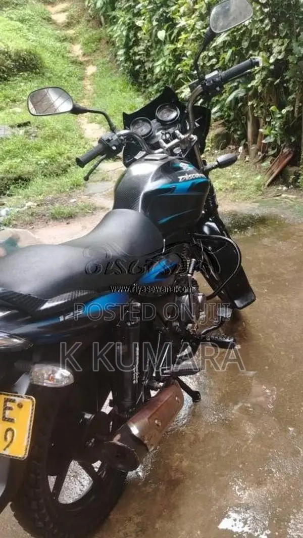 Bajaj DISCOVER 2013 Motorbike (Used)