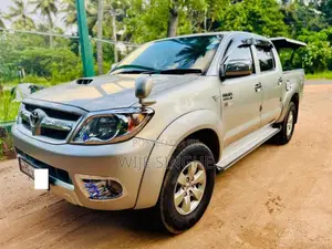 Toyota Hilux 2007 Pickup (Used)