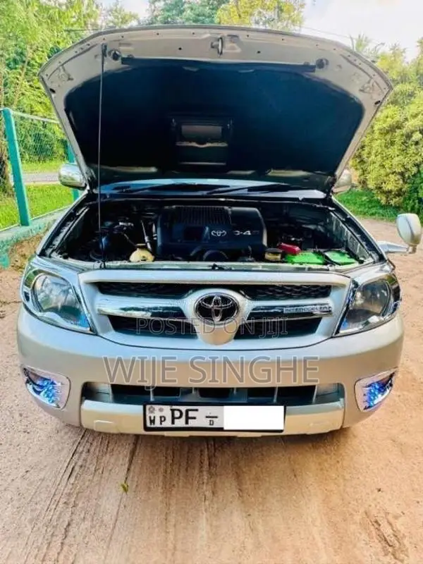 Toyota Hilux 2007 Pickup (Used)