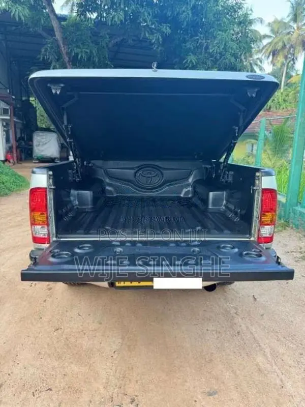 Toyota Hilux 2007 Pickup (Used)