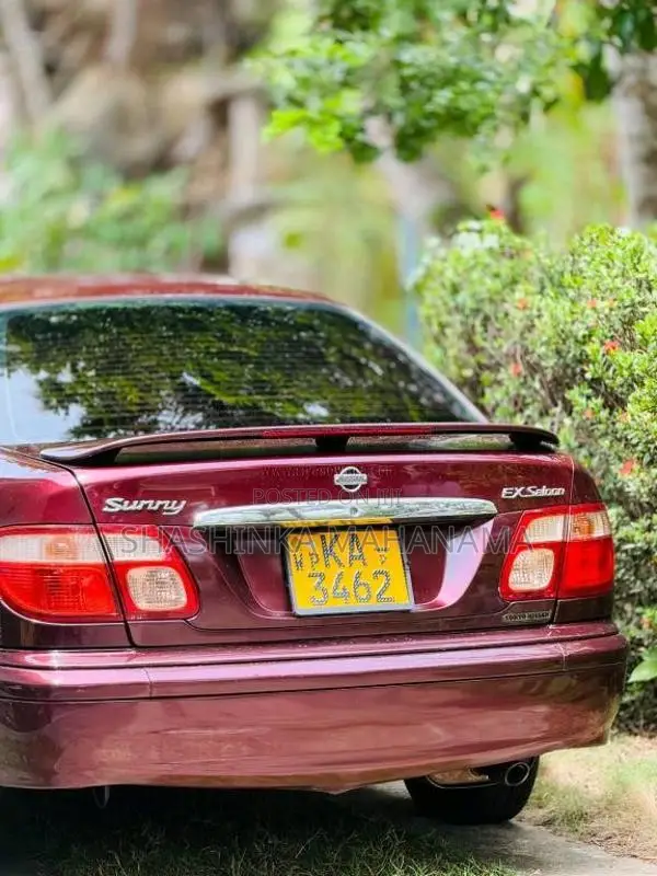 Nissan N16 2001 Car (Used)