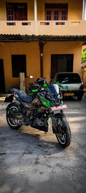 Bajaj N 160 2025 Motorbike (Used)