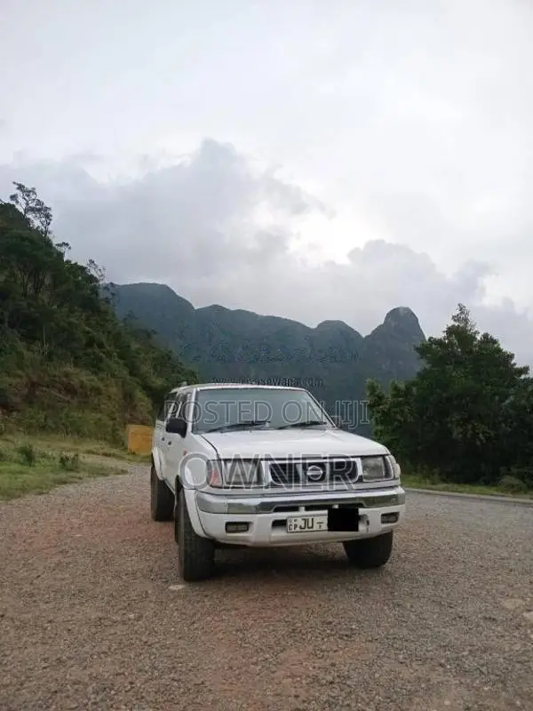 Nissan D22 2005 Pickup (Used)