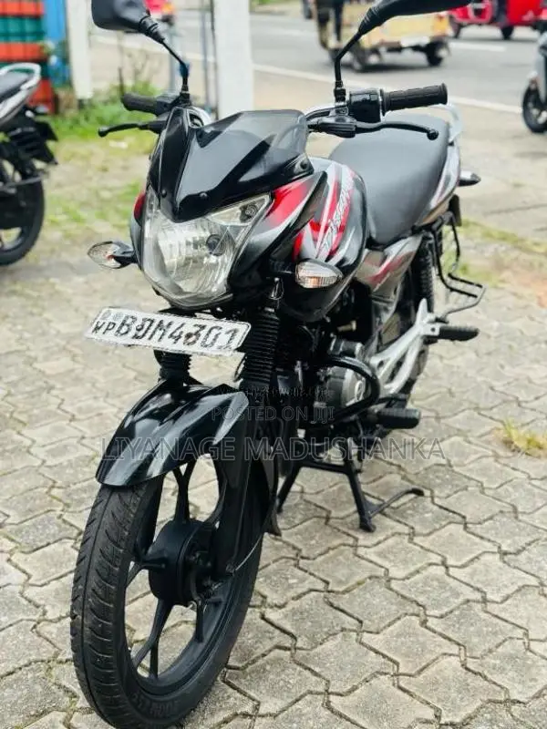 Bajaj Discover 2016 Motorbike (Used)