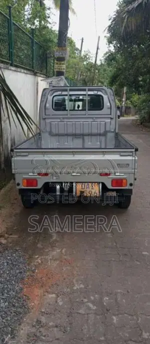 Suzuki Carry 2023 Lorry (Used)
