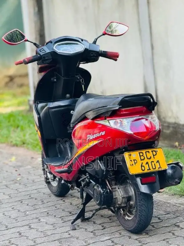 Hero Pleasure 2015 Motorbike (Used)
