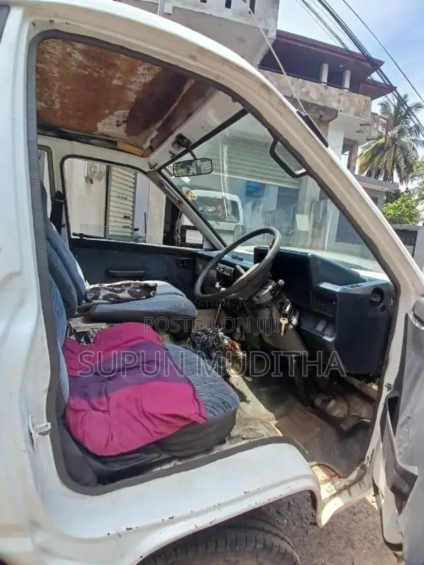 Toyota LiteAce 1980 Lorry (Used)