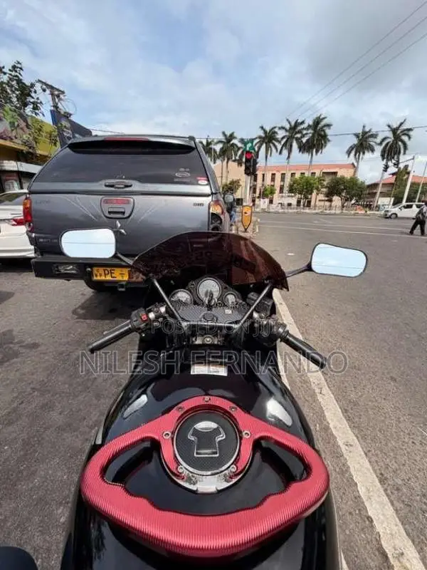 Honda CBR 2006 Motorbike (Used)