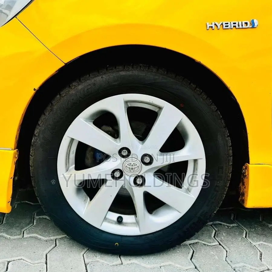 Toyota Aqua 2013 Car (Used)
