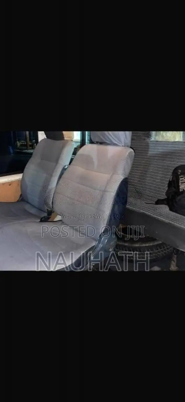 Nissan Serena 1993 Van (Used)